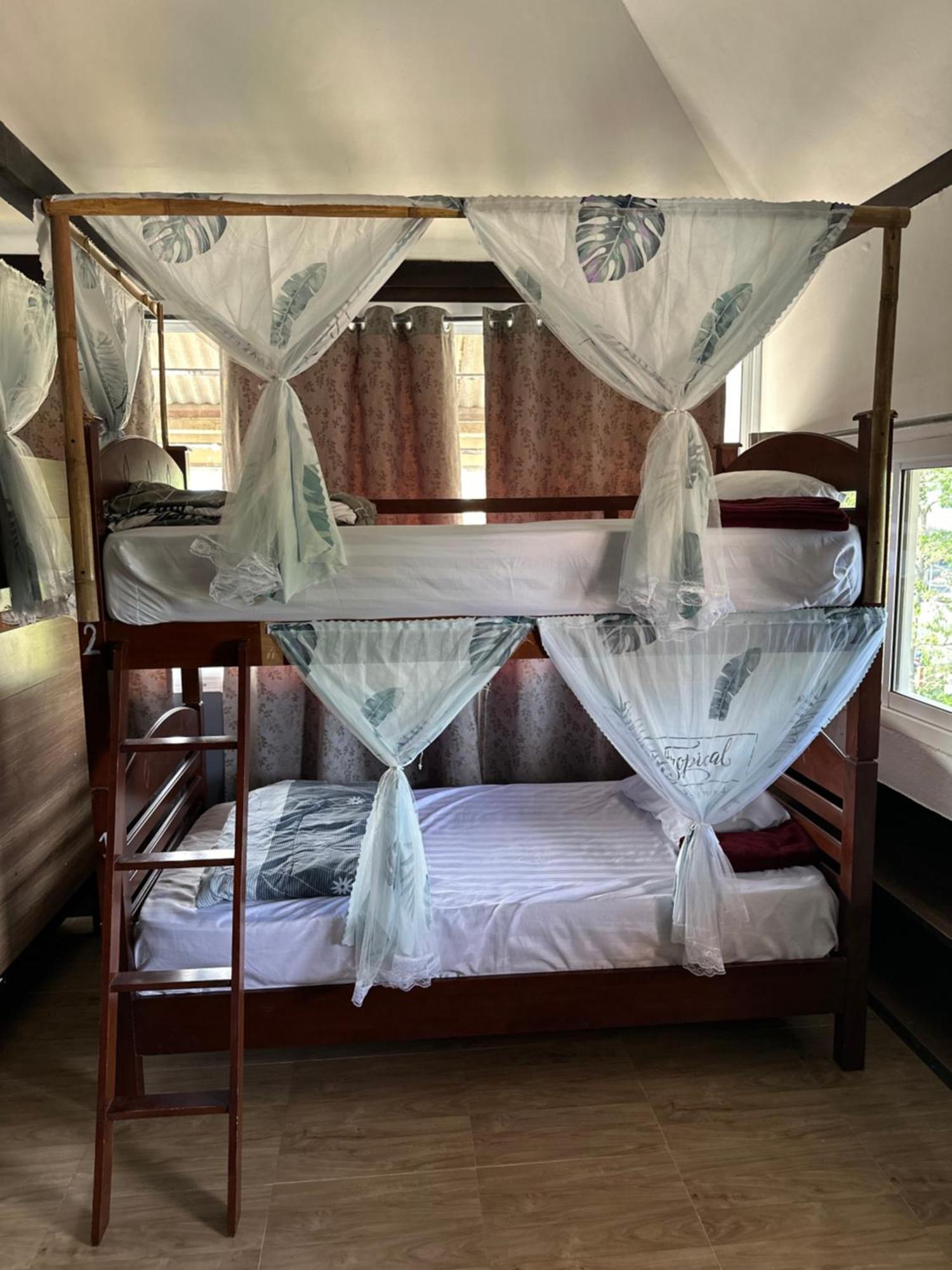 Mbar Hostel Хаад Рин Экстерьер фото